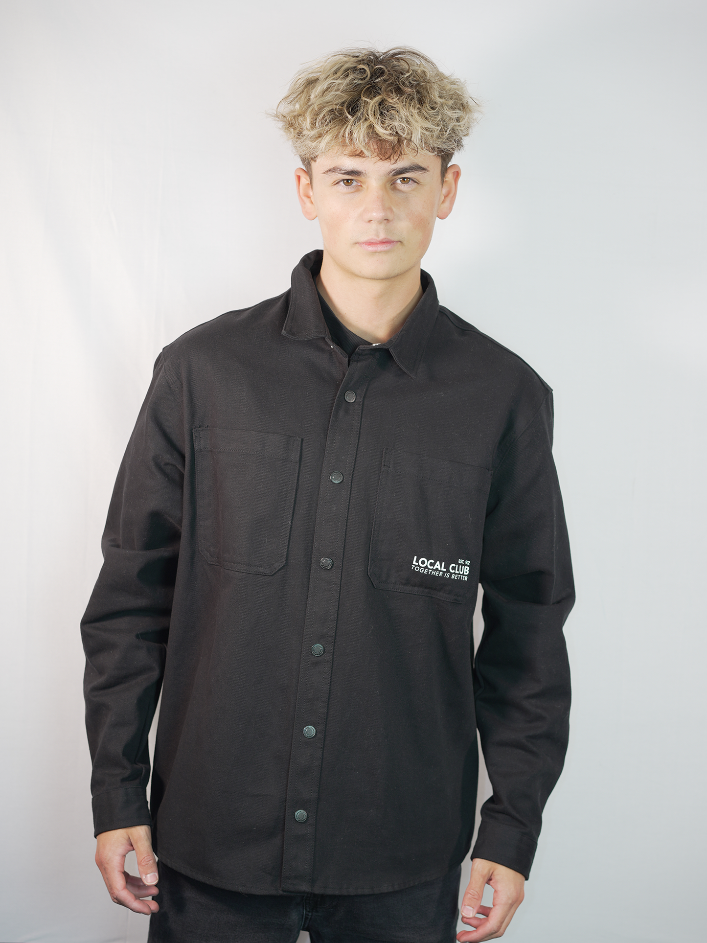 Jeansjacke (schwarz) mit Print - STITCH & SOUL